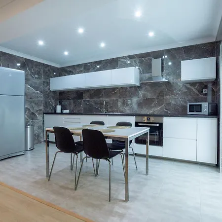 Edificio Luisa Premium Apartment Velas