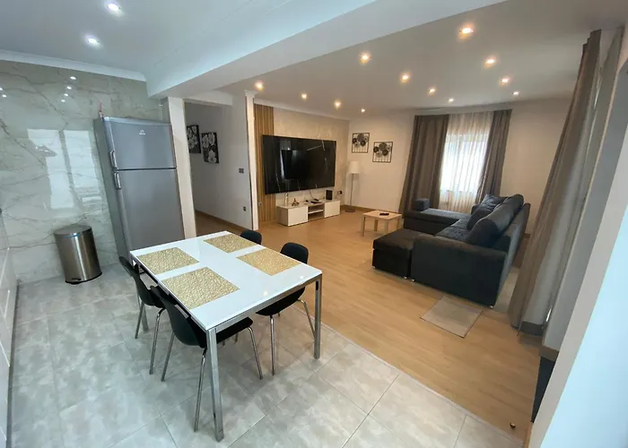 Edificio Luisa Premium ולאס